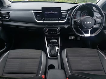Used Kia Stonic 2023 for sale - 78790790: Photo