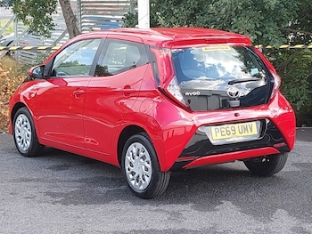 Used Toyota AYGO 2019 for sale - 75852367: Photo
