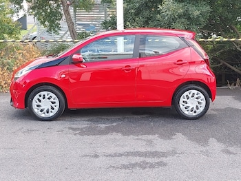 Used Toyota AYGO 2019 for sale - 75852367: Photo