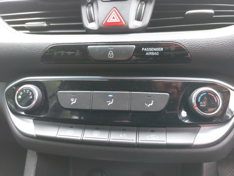 Used Hyundai i30 2018 for sale - 77024487: Photo 18