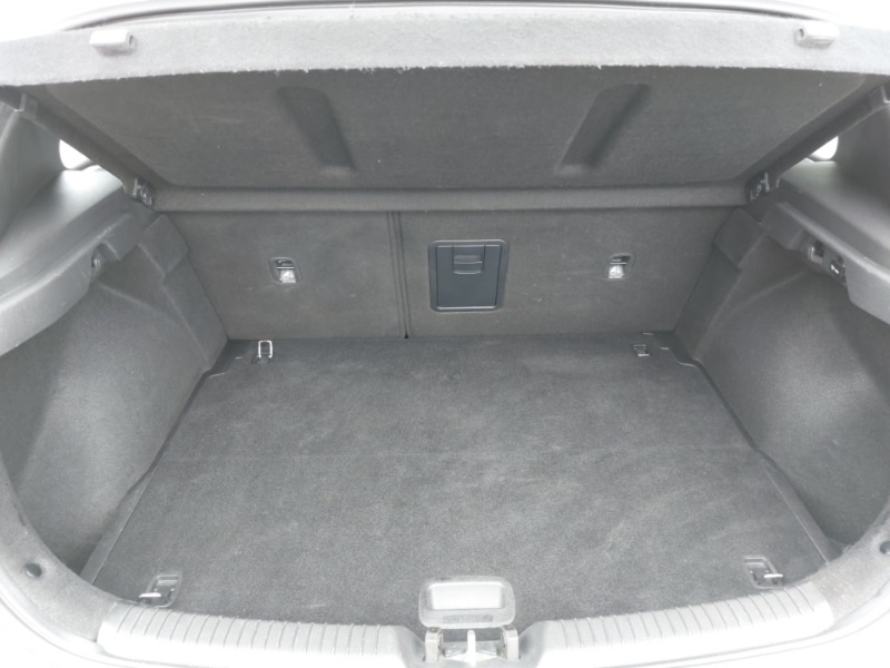 Used Hyundai i30 2018 for sale - 77024487: Photo 8