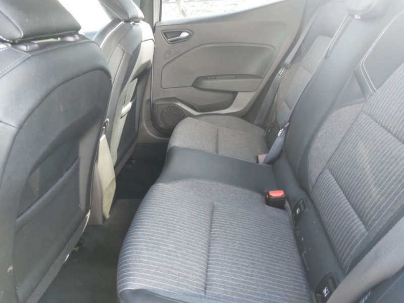 Used Renault Clio 2023 for sale - 78169584: Photo 3