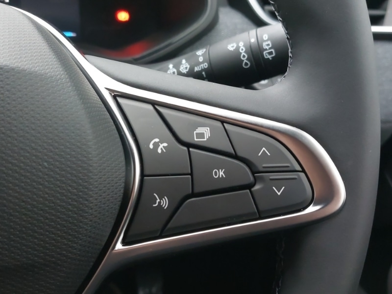 Used Renault Clio 2025 for sale - 76879904: Photo 15