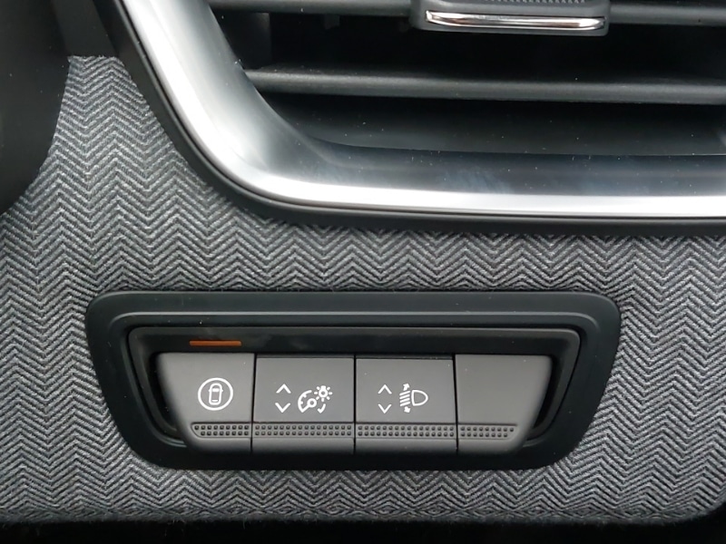 Used Renault Clio 2025 for sale - 76879904: Photo 18