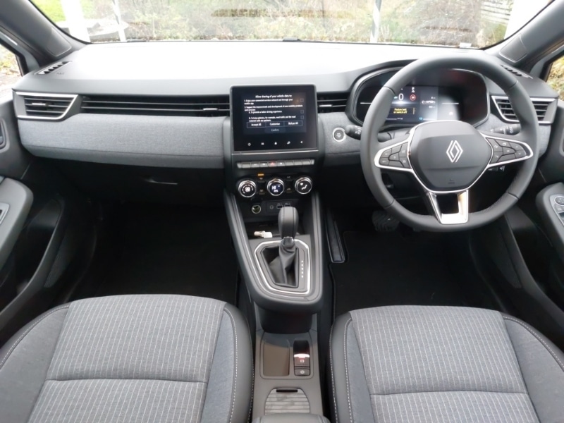 Used Renault Clio 2025 for sale - 76879904: Photo 2
