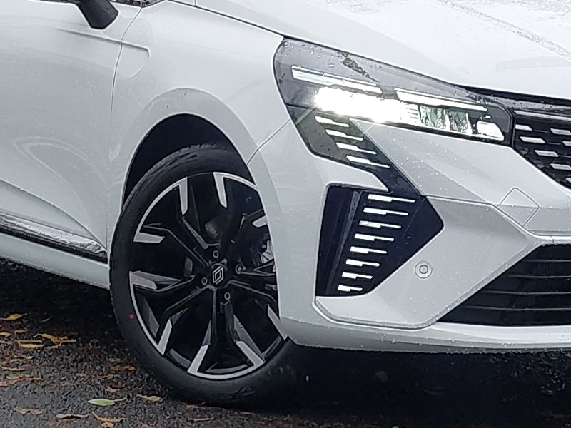 Used Renault Clio 2025 for sale - 76879904: Photo 9