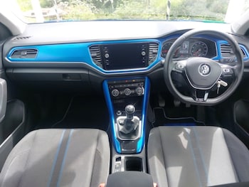 Used Volkswagen T-Roc 2019 for sale - 78498546: Photo