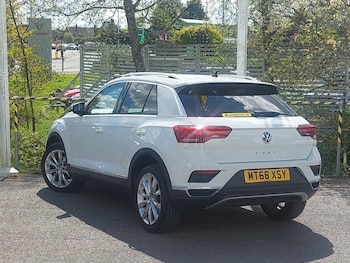 Used Volkswagen T-Roc 2018 for sale - 78312172: Photo
