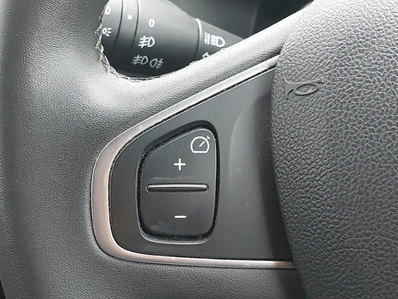 Used Renault Clio 2019 for sale - 77852300: Photo 12