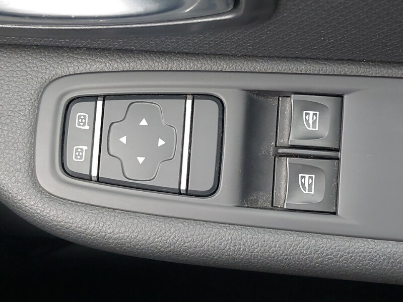 Used Renault Clio 2019 for sale - 77852300: Photo 18