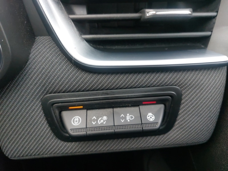 Used Renault Clio 2025 for sale - 77086732: Photo 13