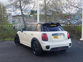 Used MINI Hatch 2019 for sale - 78259374: Photo