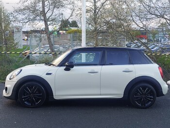Used MINI Hatch 2019 for sale - 78259374: Photo