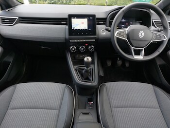 Used Renault Clio 2024 for sale - 78660881: Photo
