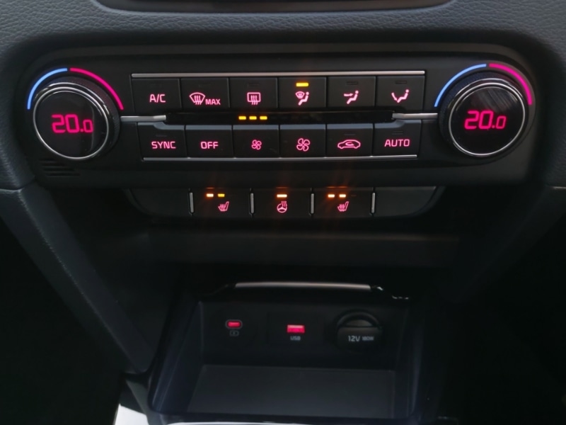 Used Kia XCeed 2023 for sale - 76492994: Photo 17