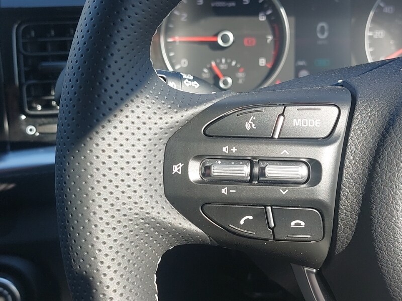 Used Kia Stonic 2024 for sale - 76066491: Photo 14