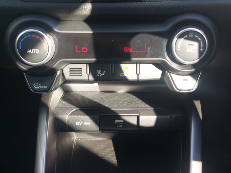 Used Kia Stonic 2024 for sale - 76066491: Photo 17