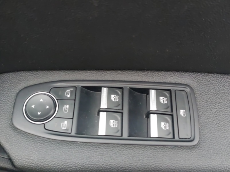 Used Renault Captur 2023 for sale - 77214133: Photo 13