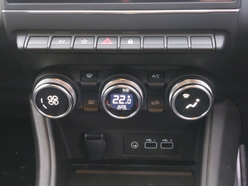 Used Renault Captur 2023 for sale - 77214133: Photo 18