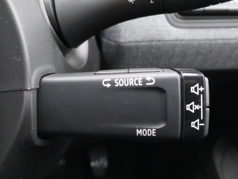 Used Renault Clio 2025 for sale - 76879898: Photo 17