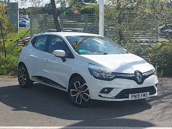 Used Renault Clio 2019 for sale - 78326633: Photo