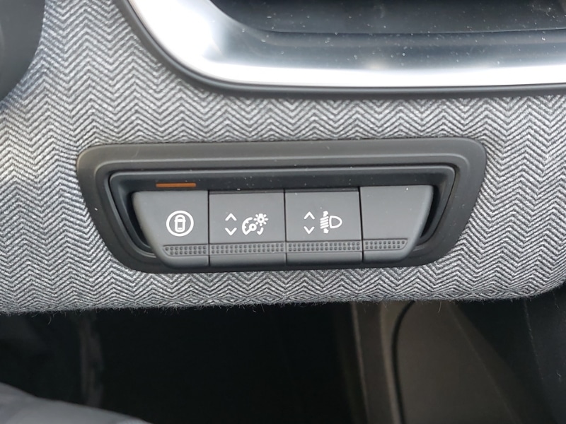 Used Renault Clio 2025 for sale - 77852243: Photo 14