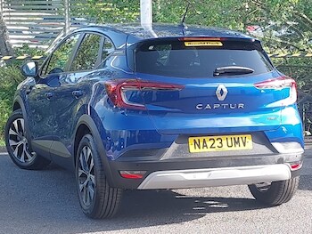 Used Renault Captur 2023 for sale - 78559828: Photo