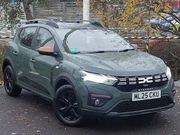 Used Dacia Sandero Stepway 2025 for sale - 76982977: Photo