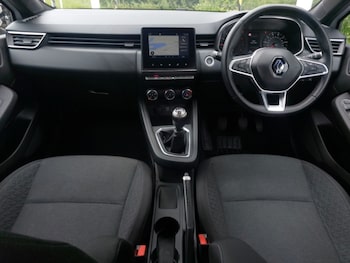 Used Renault Clio 2019 for sale - 78803342: Photo