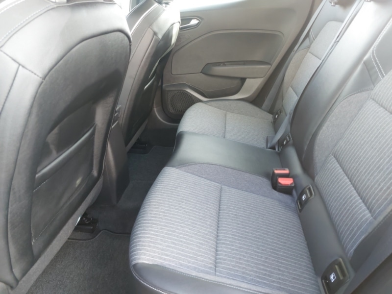 Used Renault Clio 2022 for sale - 78046279: Photo 6