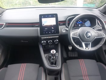 Used Renault Clio 2023 for sale - 79048359: Photo