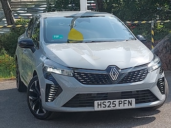 Used Renault Clio 2025 for sale - 79214079: Photo
