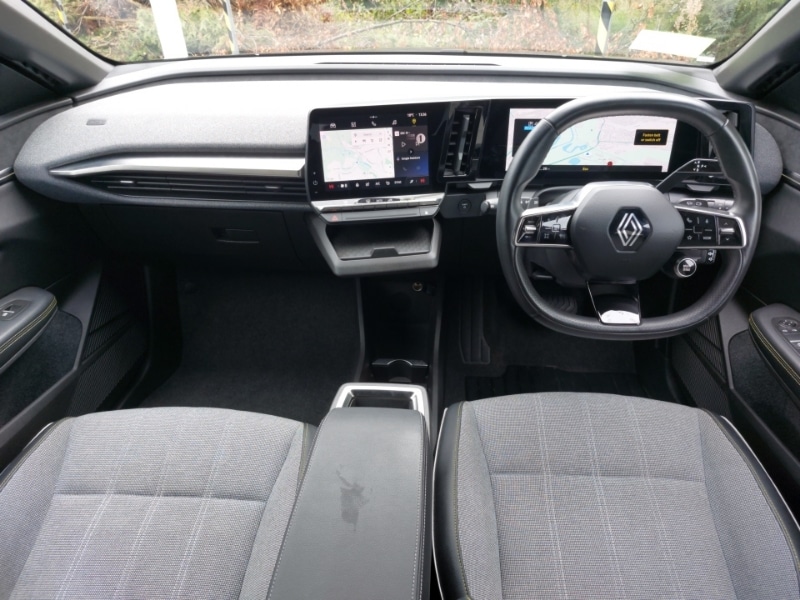 Used Renault Megane E Tech 2022 for sale - 76204911: Photo 2