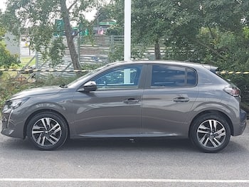 Used Peugeot 208 2023 for sale - 79630937: Photo