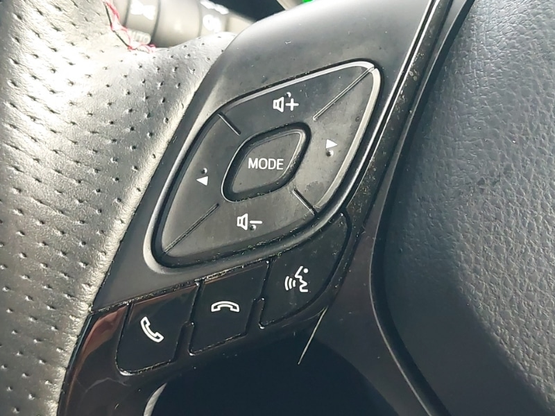 Used Toyota C-HR 2022 for sale - 77183758: Photo 17