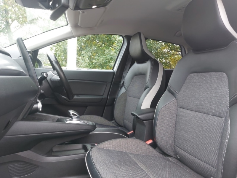 Used Renault Captur 2021 for sale - 76492993: Photo 5