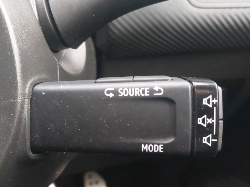 Used Renault Captur 2023 for sale - 77530676: Photo 18