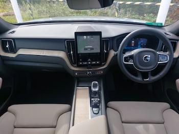Used Volvo XC60 2025 for sale - 79505524: Photo