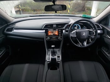 Used Honda Civic 2018 for sale - 76958982: Photo