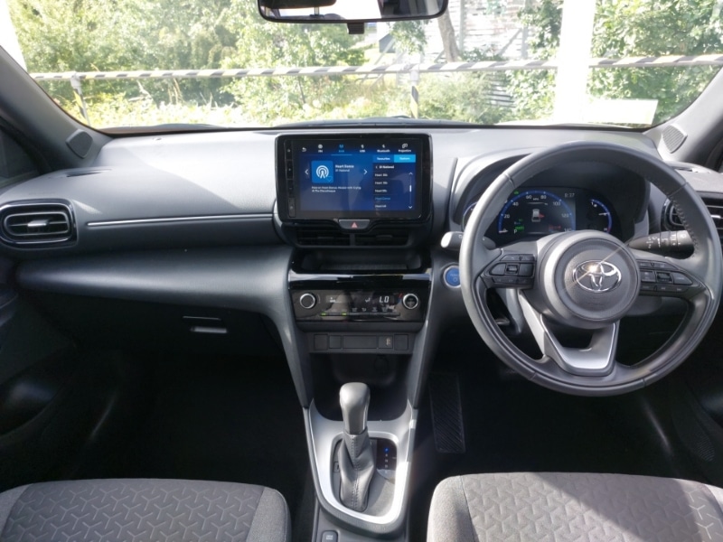 Used Toyota Yaris Cross 2023 for sale - 77595886: Photo 2