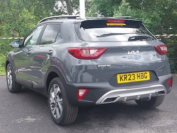 Used Kia Stonic 2023 for sale - 78832722: Photo