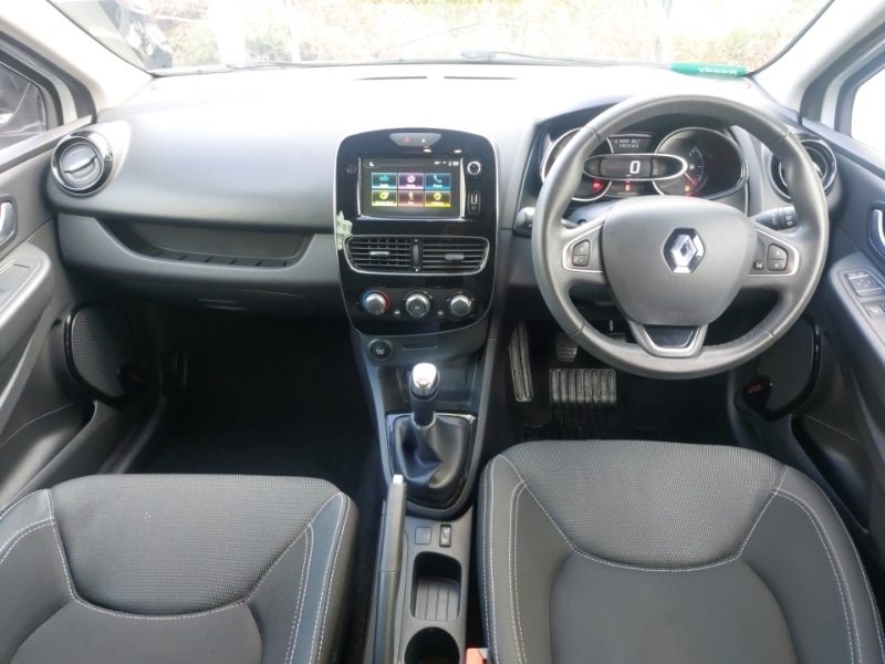 Used Renault Clio 2019 for sale - 76383816: Photo 2