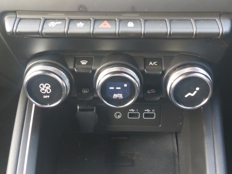 Used Renault Clio 2023 for sale - 77352523: Photo 14