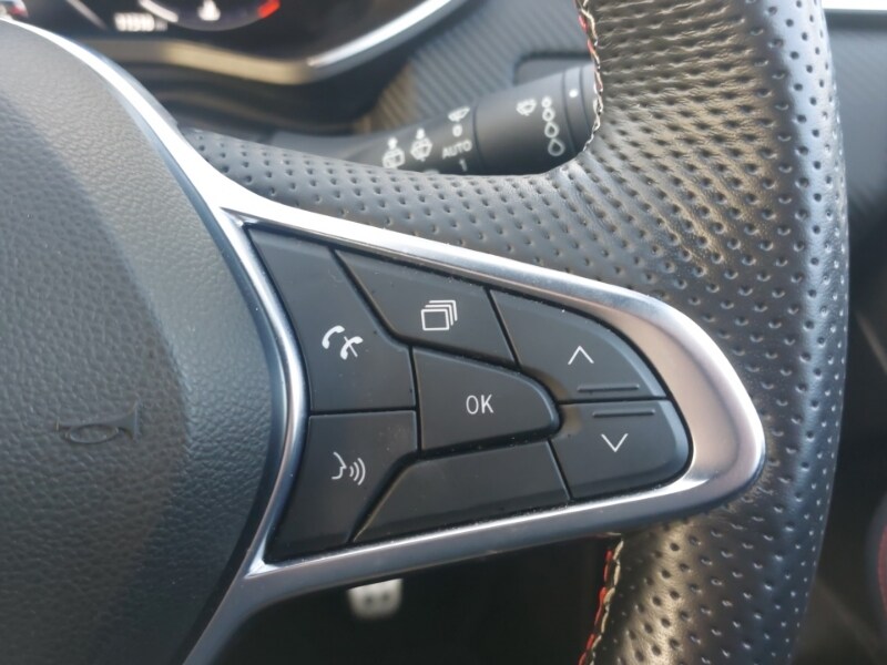 Used Renault Clio 2023 for sale - 77352523: Photo 16