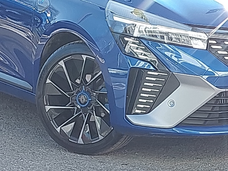 Used Renault Clio 2024 for sale - 77947550: Photo 9