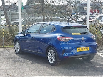 Used Renault Clio 2024 for sale - 77921811: Photo