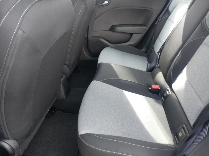 Used Renault Clio 2024 for sale - 77921811: Photo 6