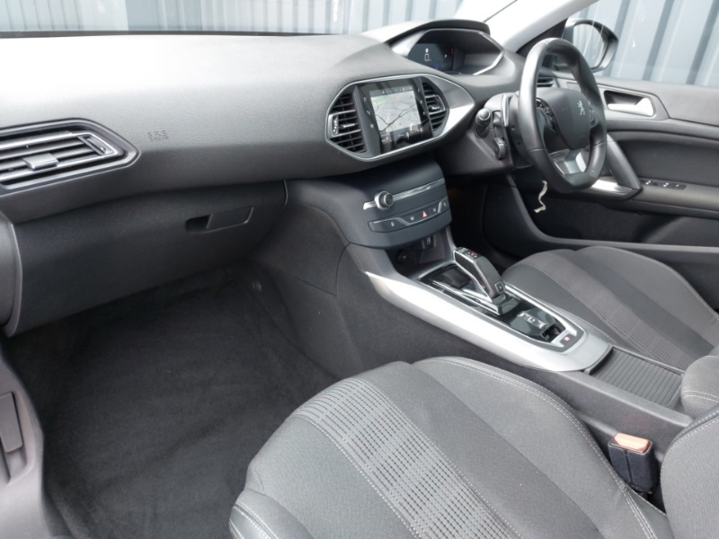 Used Peugeot 308 2020 for sale - 76502192: Photo 5