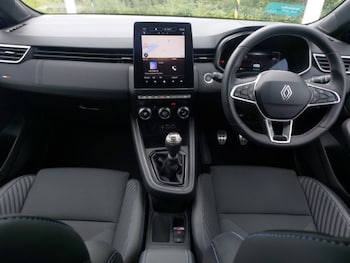 Used Renault Clio 2024 for sale - 78803365: Photo