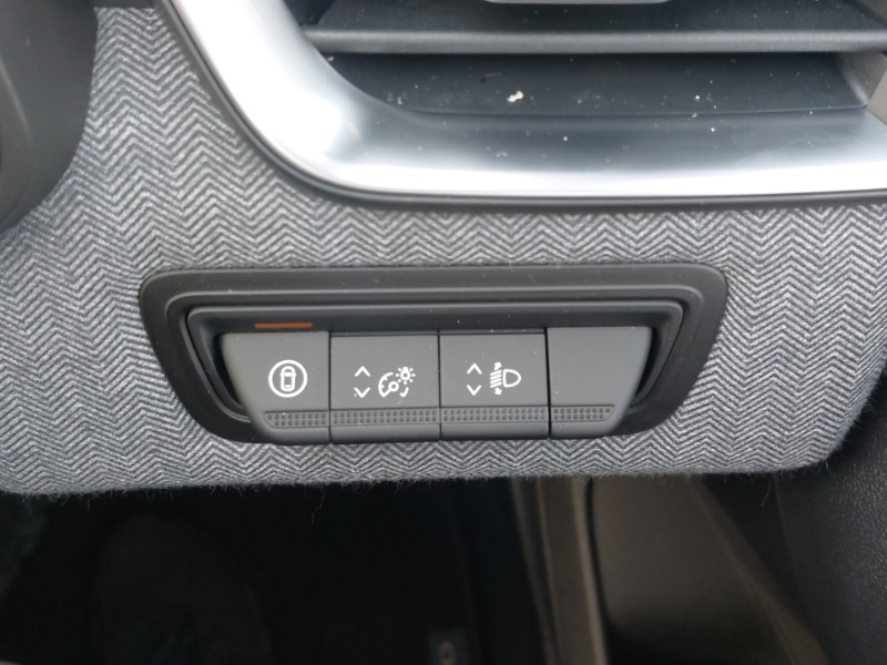 Used Renault Clio 2025 for sale - 77933141: Photo 14